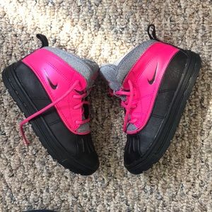 Nike Boots 10C